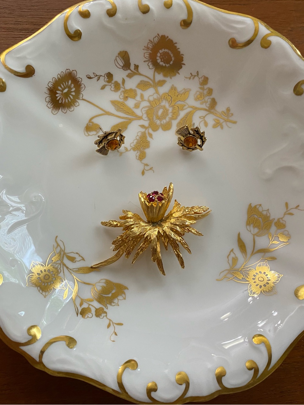 Vintage thistle brooch and earrings